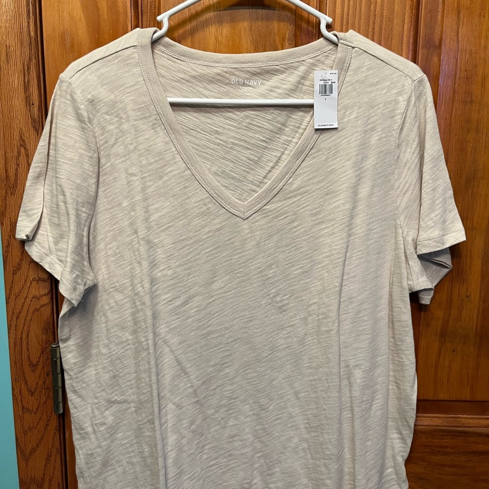 NWT Old Navy Light Cream T-shirt